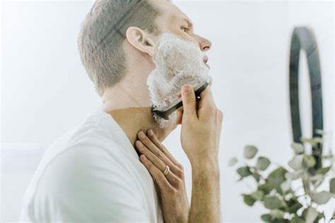 Say Hello to a Smooth Shave: How Sensitivr Skin Magic Shaving Powder Can Transform Your Routine